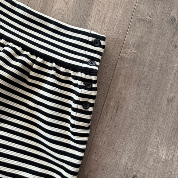 New Joe Fresh Black & White Striped High Waist Mini Skirt - Picture 2 of 5